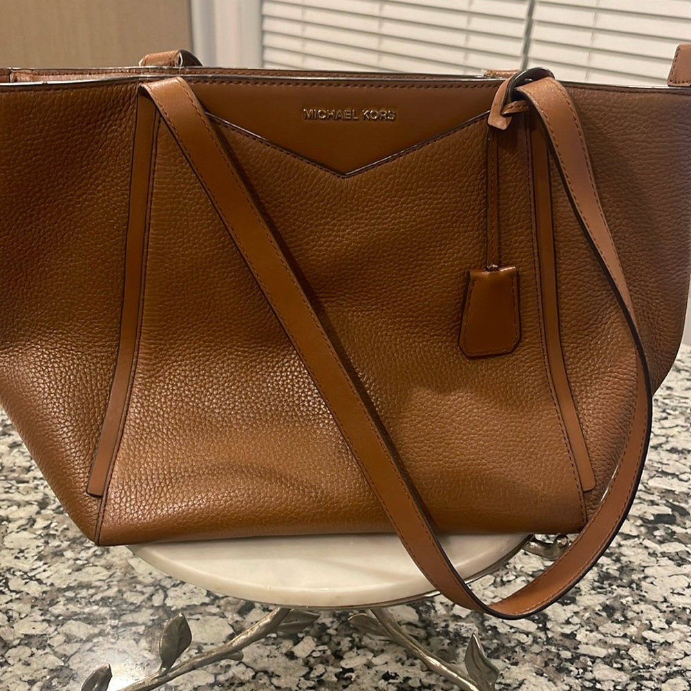 USED Michael Kors Brown shoulder purse